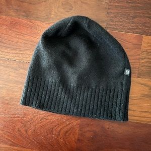 Mountain hardwear beanie